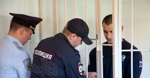 Сотрудник полиции (конвоя)